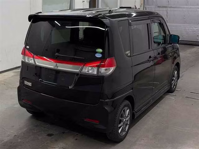 MITSUBISHI DELICA D:2