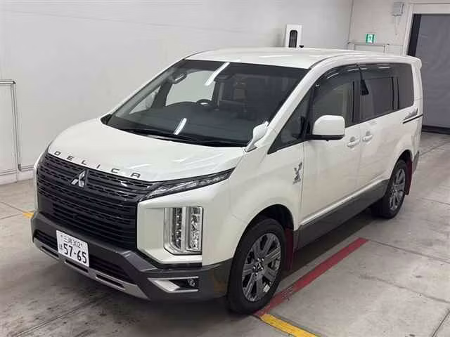 MITSUBISHI DELICA D:5