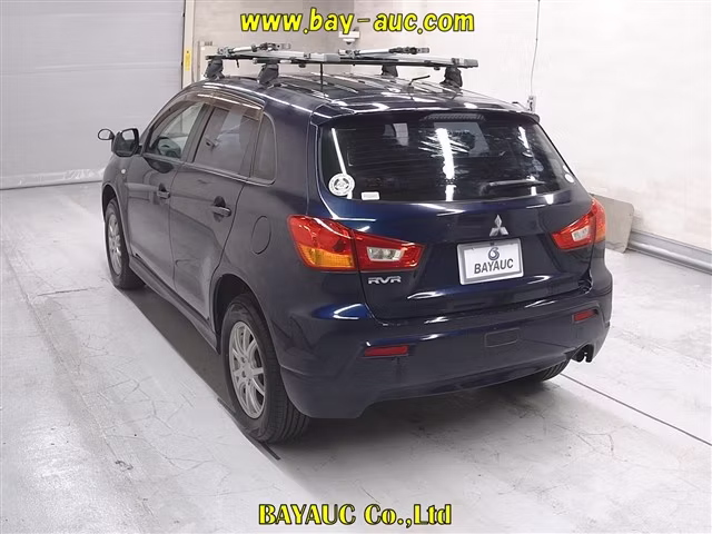 MITSUBISHI RVR