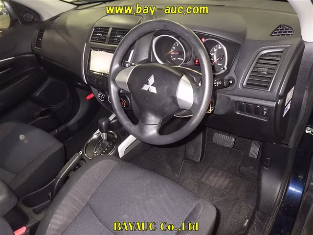 MITSUBISHI RVR