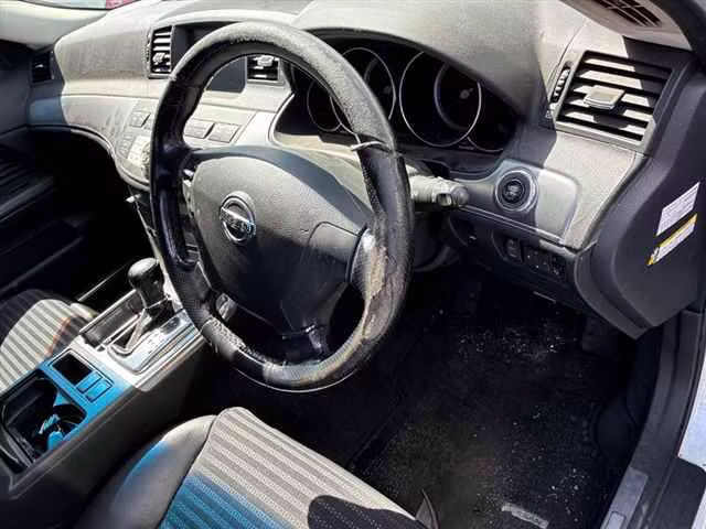 NISSAN FUGA