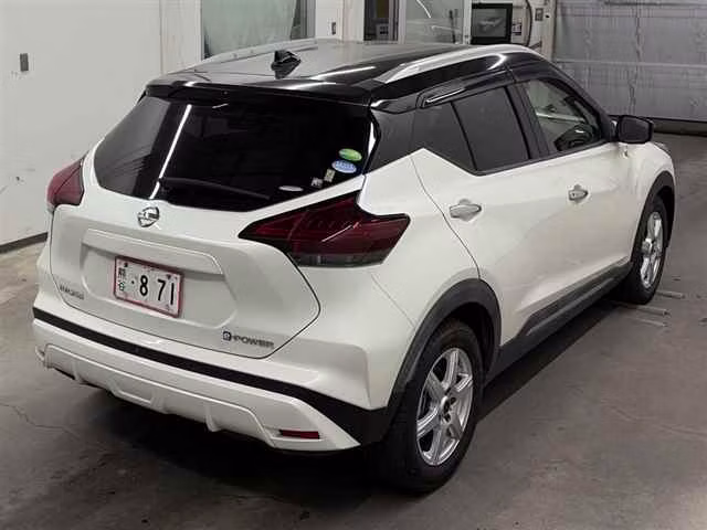 NISSAN KICKS