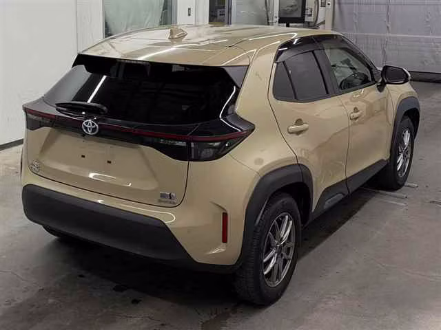 TOYOTA YARIS CROSS