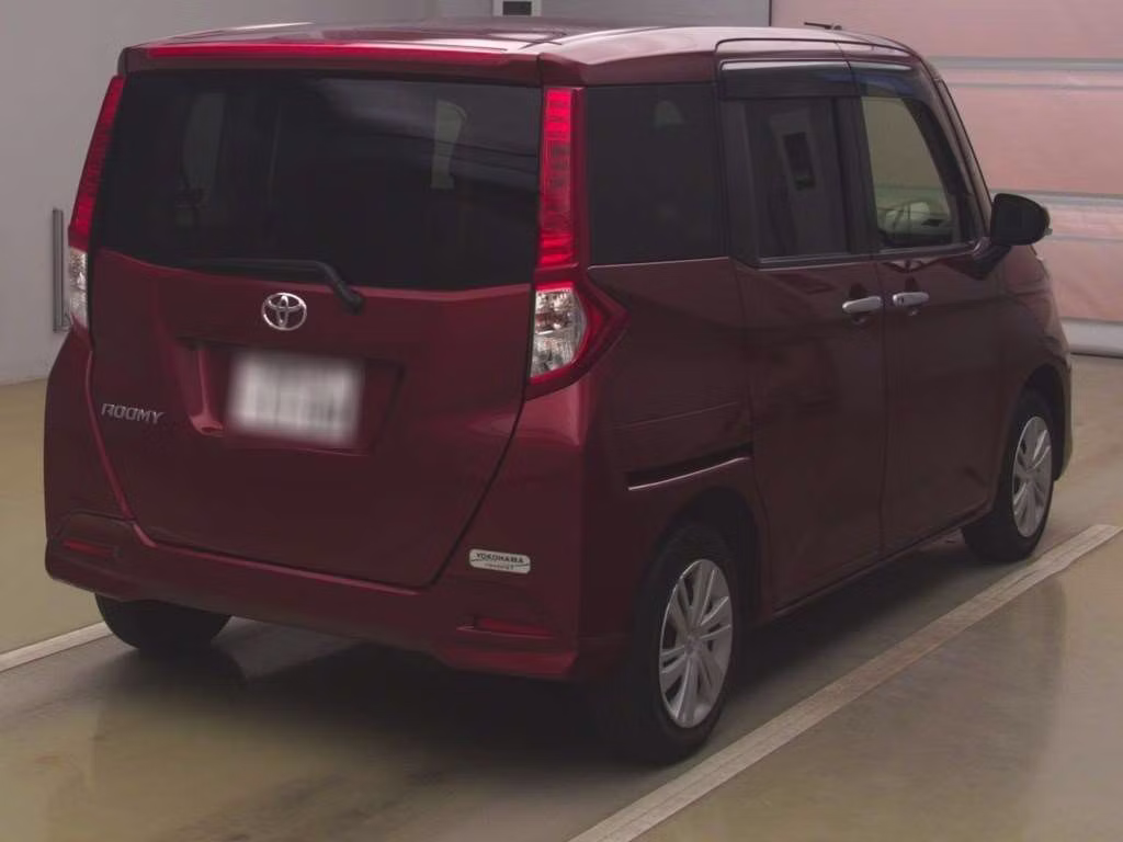 TOYOTA ROOMY