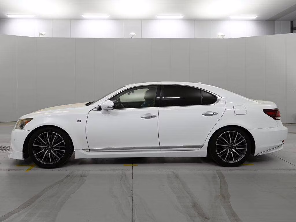 LEXUS LS460