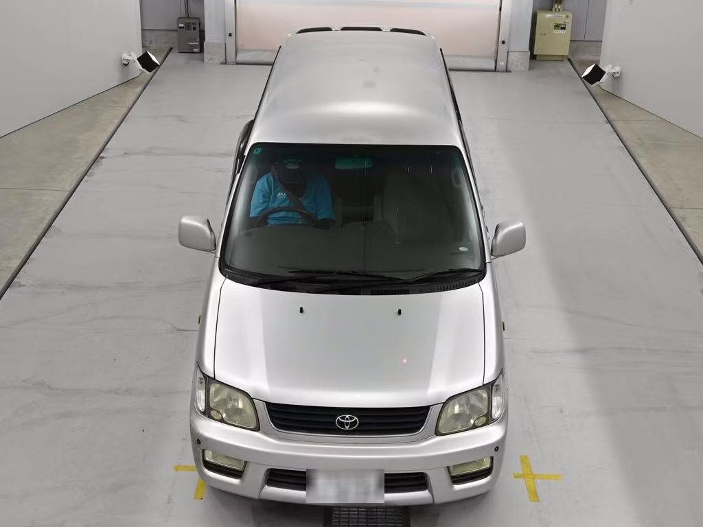 TOYOTA LITE ACE NOAH