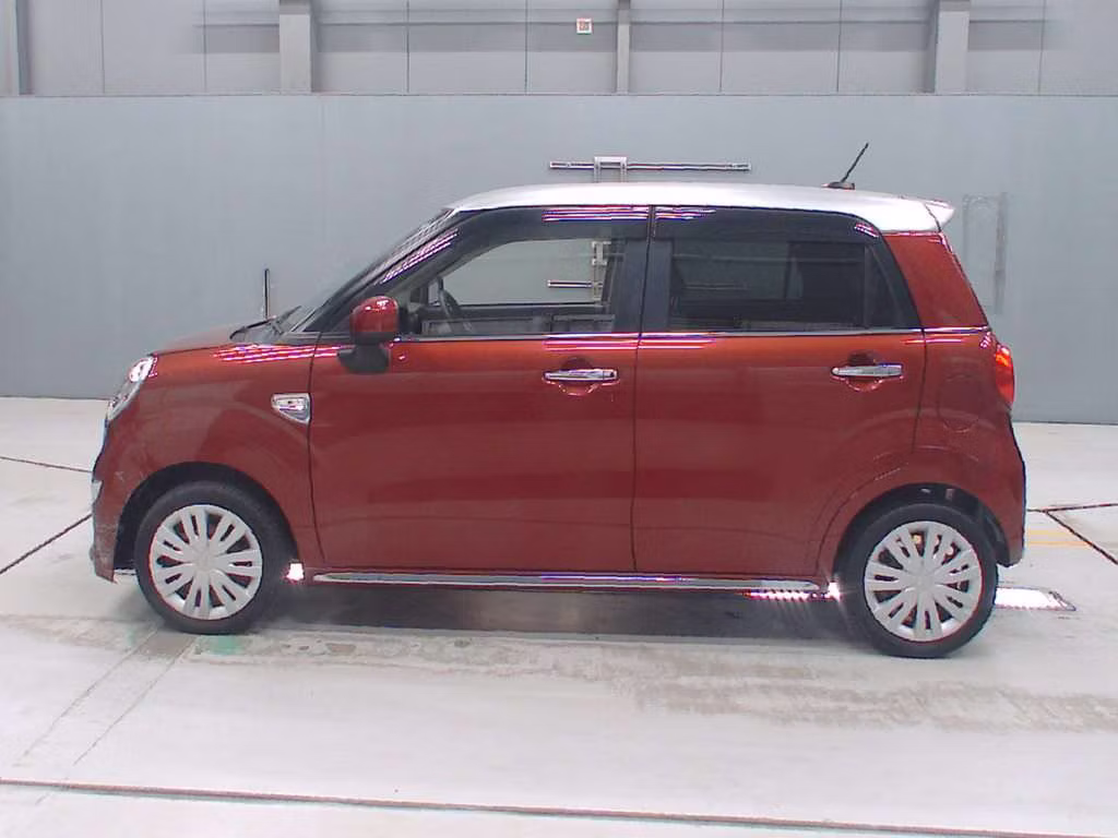 DAIHATSU CAST