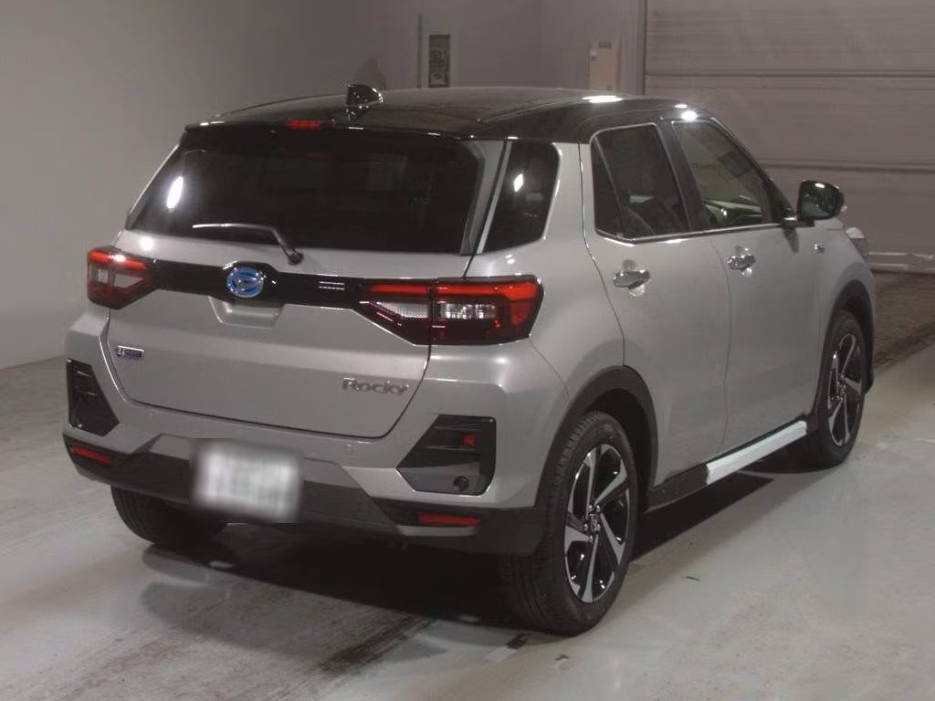 DAIHATSU ROCKY