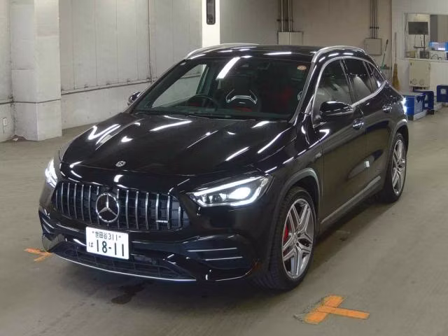 MERCEDES-BENZ GLA-CLASS