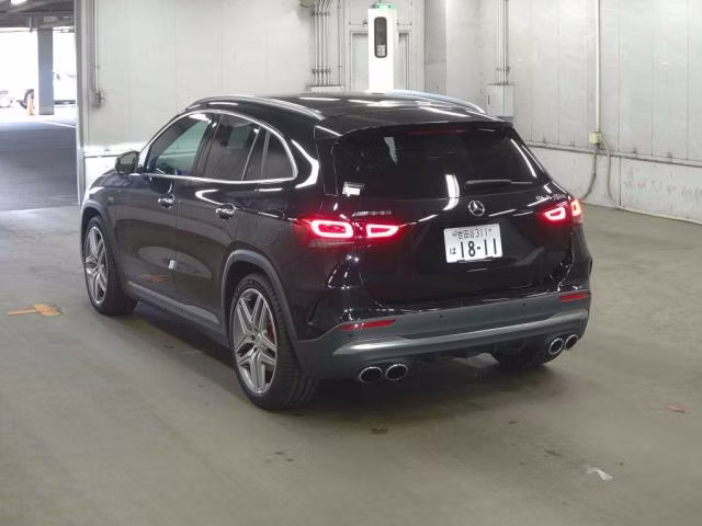 MERCEDES-BENZ GLA-CLASS