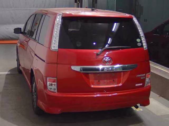 TOYOTA ISIS