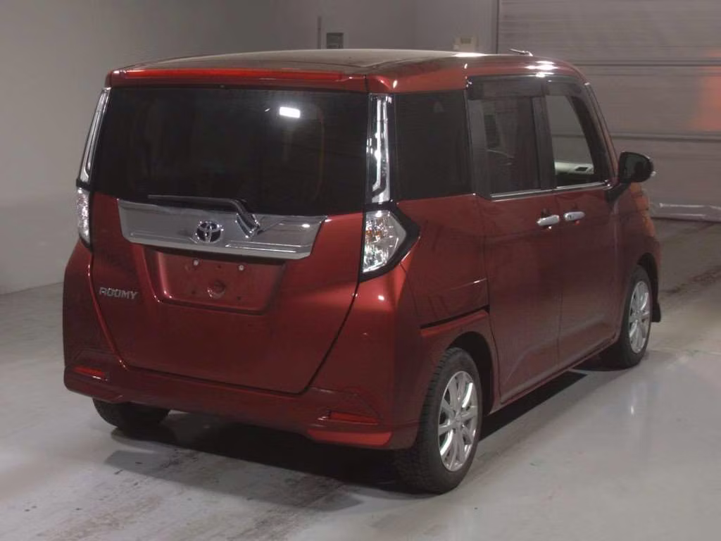 TOYOTA ROOMY