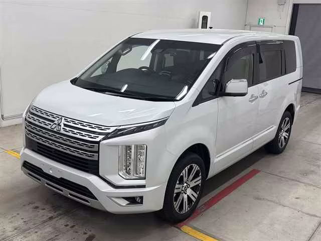MITSUBISHI DELICA D:5