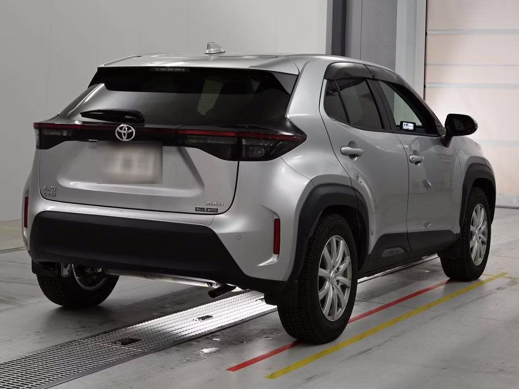 TOYOTA YARIS CROSS