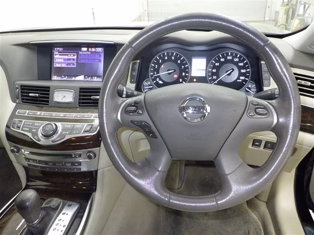 NISSAN FUGA