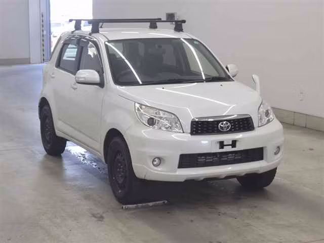 TOYOTA RUSH