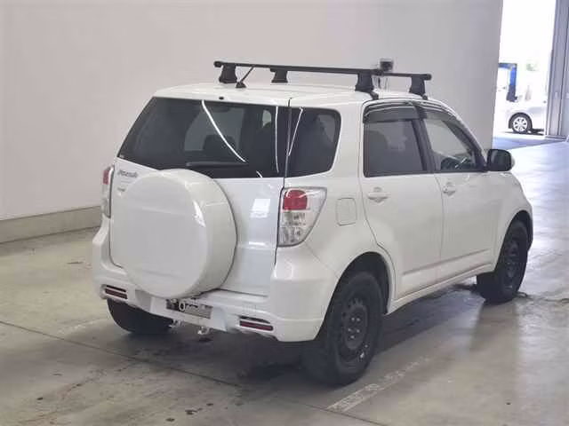 TOYOTA RUSH