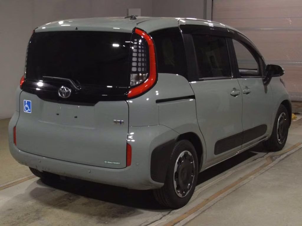 TOYOTA SIENTA