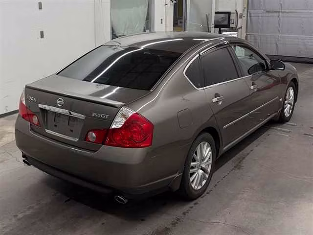 NISSAN FUGA