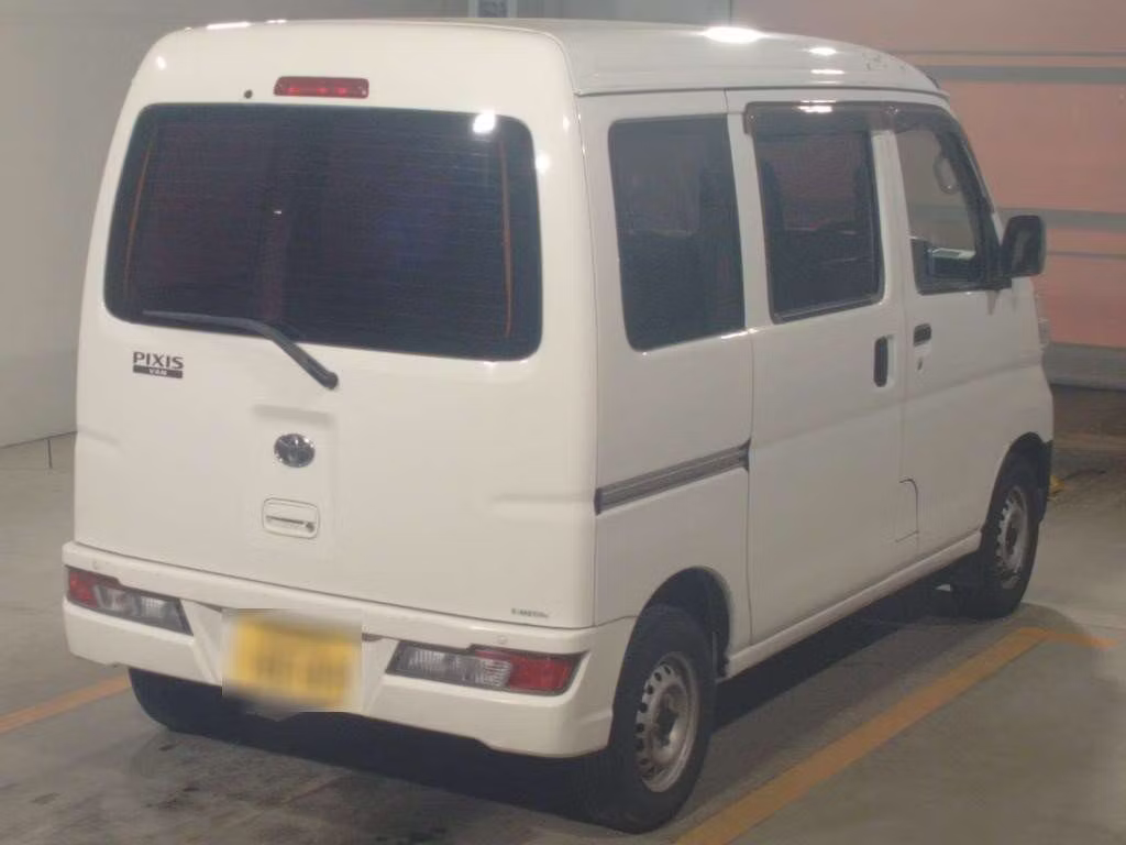 TOYOTA PIXIS VAN