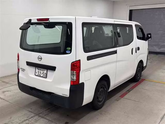 NISSAN NV350 CARAVAN
