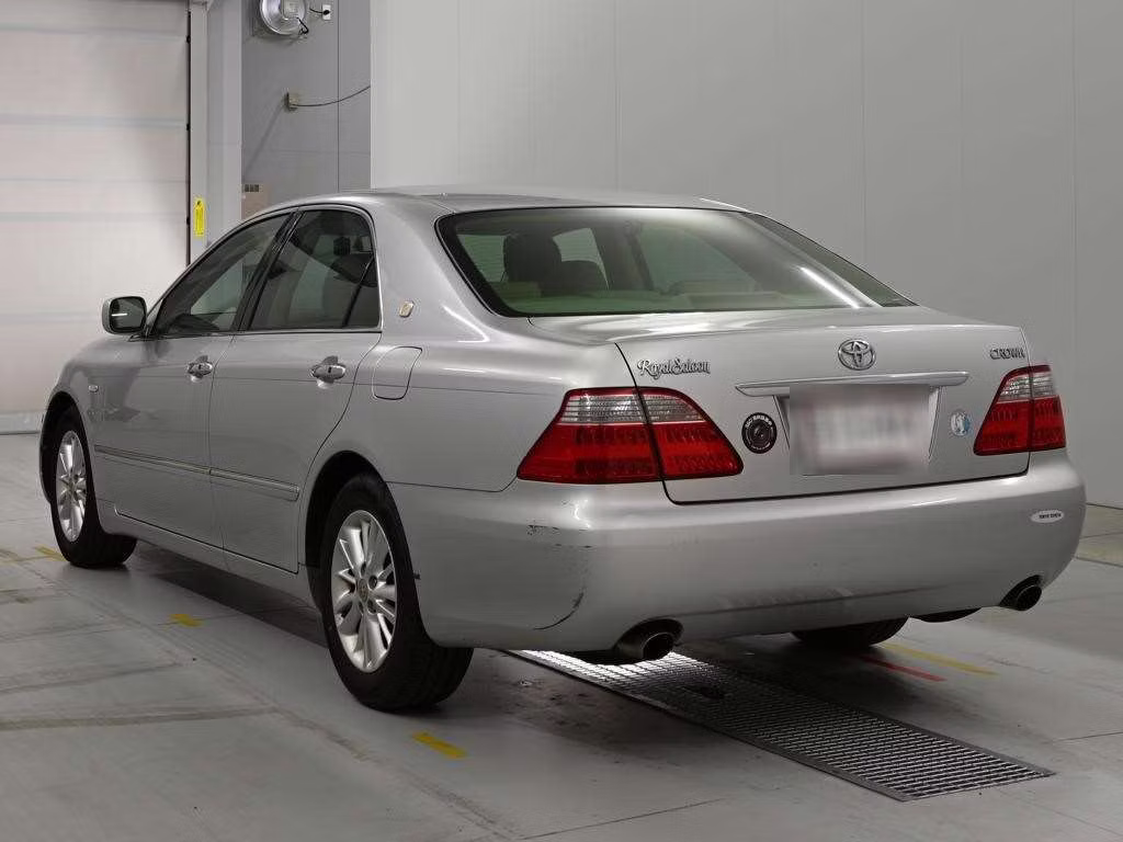 TOYOTA CROWN