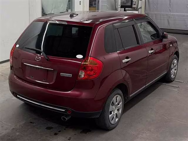 MAZDA VERISA