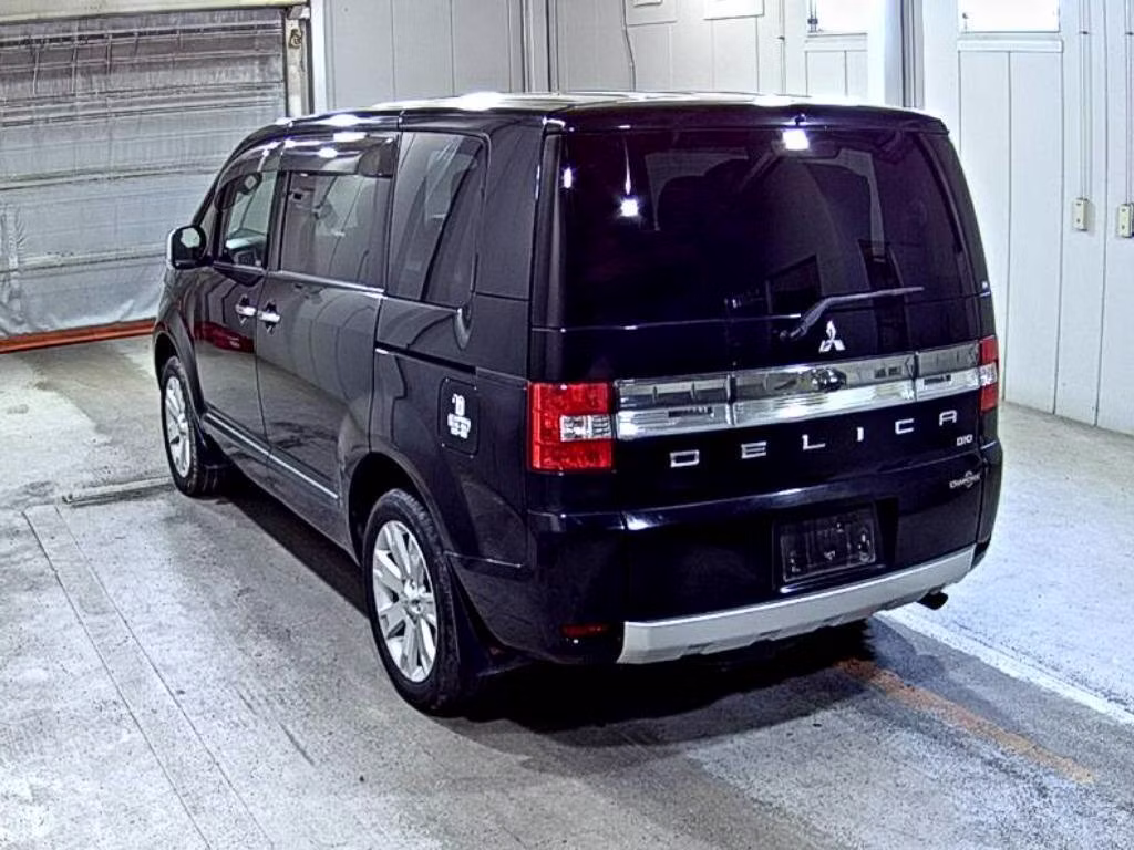 MITSUBISHI DELICA D:5