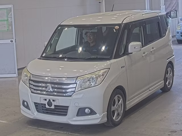 MITSUBISHI DELICA D:2