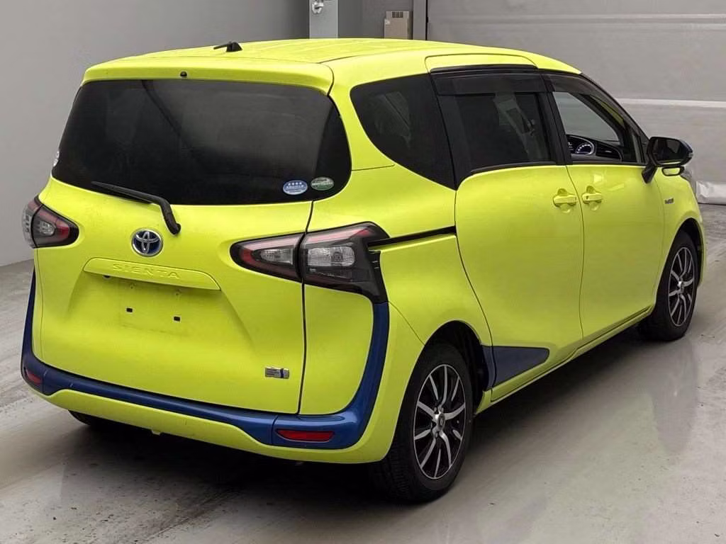 TOYOTA SIENTA
