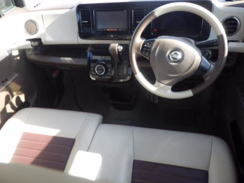NISSAN MOCO