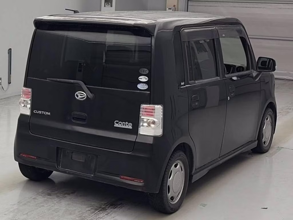DAIHATSU MOVE CONTE