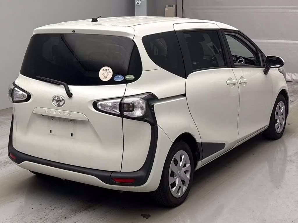 TOYOTA SIENTA