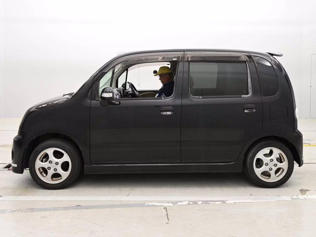 DAIHATSU MOVE LATTE