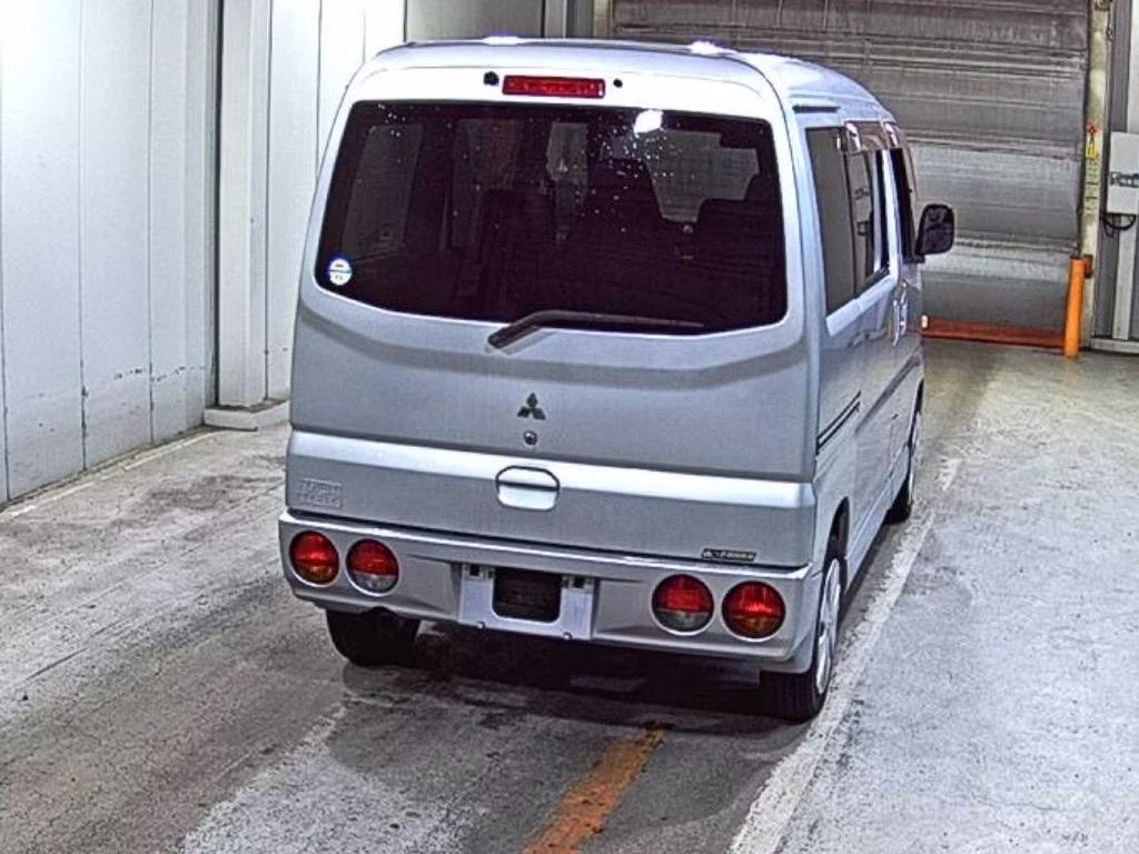 MITSUBISHI TOWN BOX