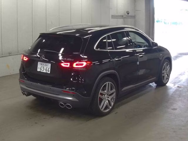 MERCEDES-BENZ GLA-CLASS