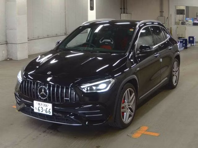 MERCEDES-BENZ GLA-CLASS