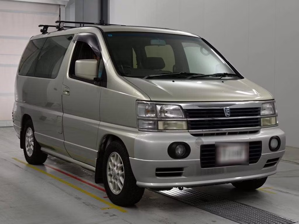 NISSAN ELGRAND