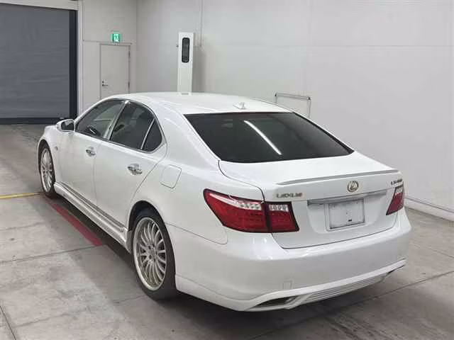 LEXUS LS460