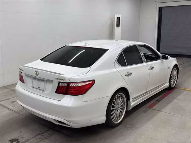 LEXUS LS460