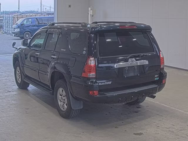 TOYOTA HILUX SURF