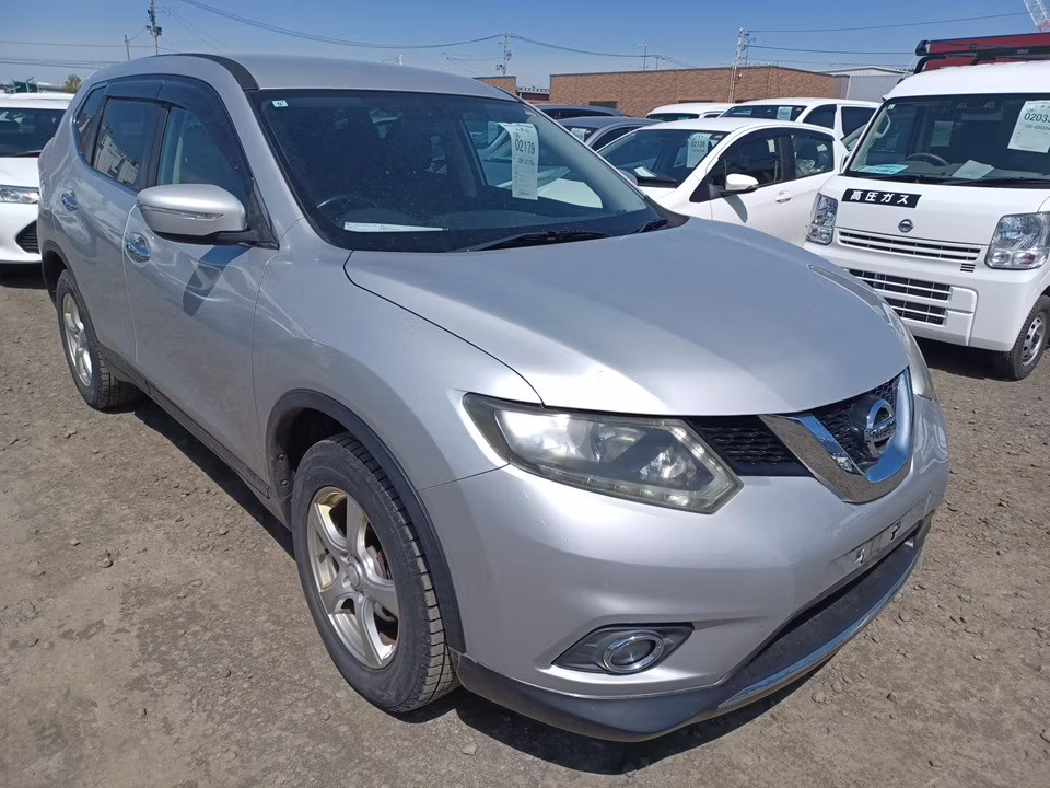 NISSAN X-TRAIL