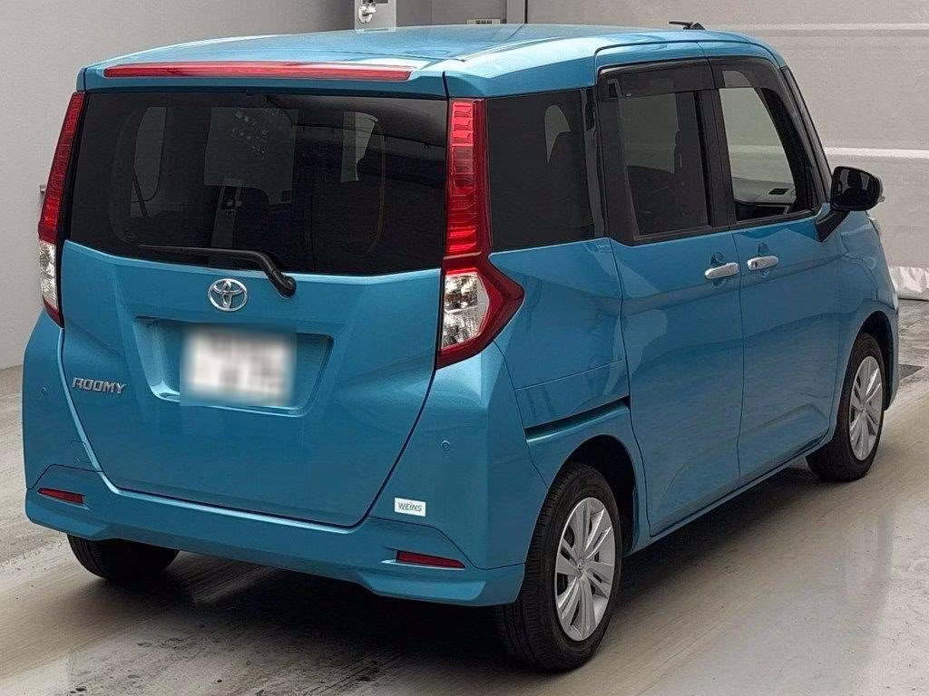 TOYOTA ROOMY
