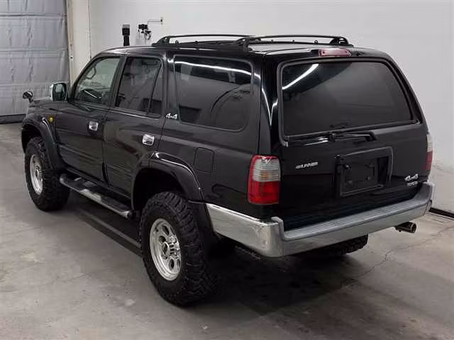TOYOTA HILUX SURF