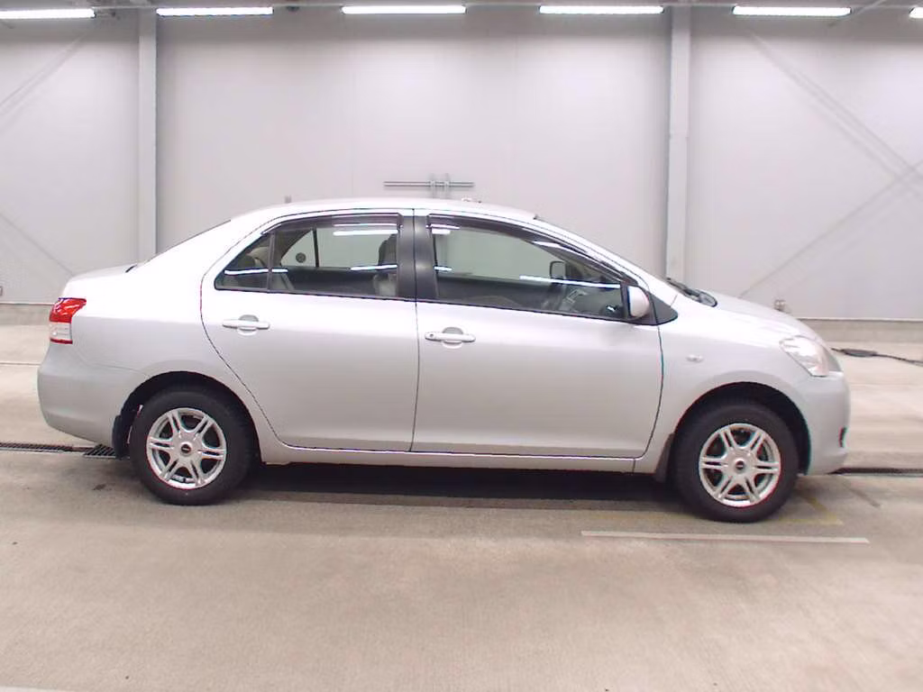TOYOTA BELTA