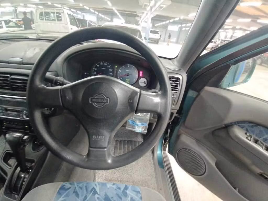 NISSAN TERRANO