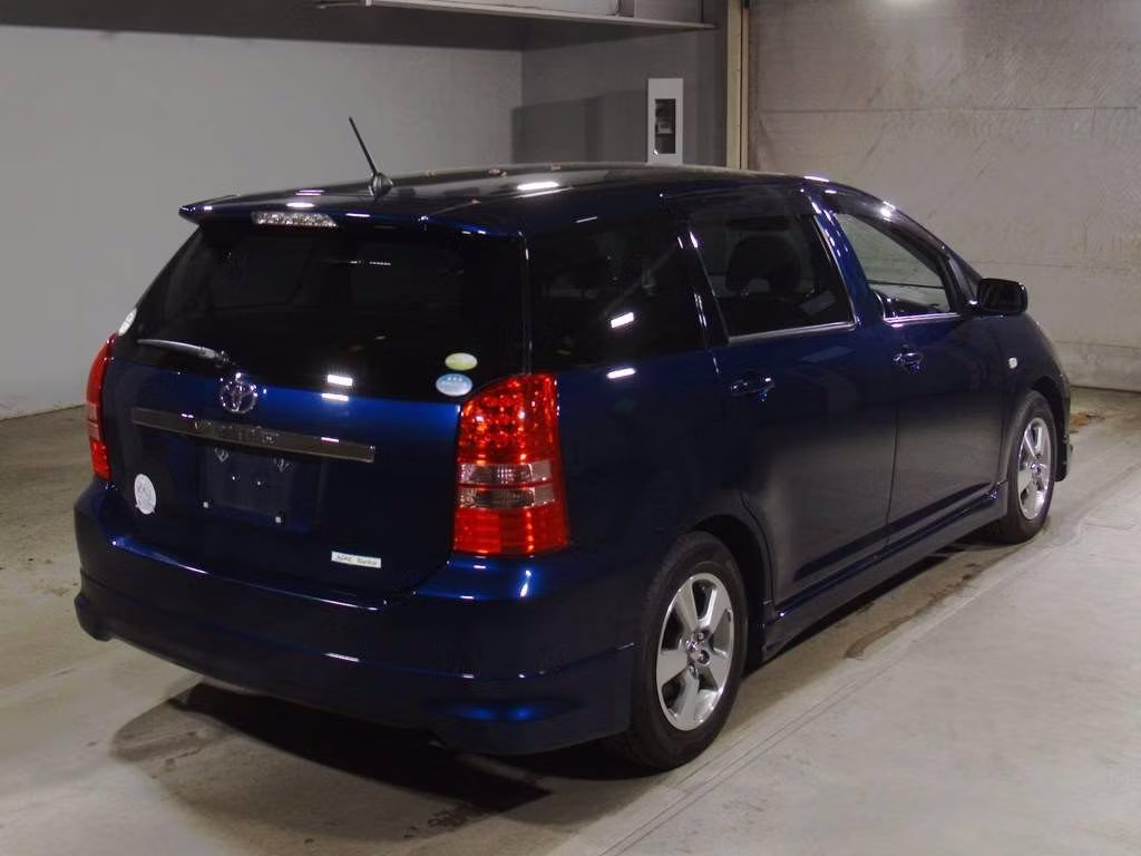 TOYOTA WISH