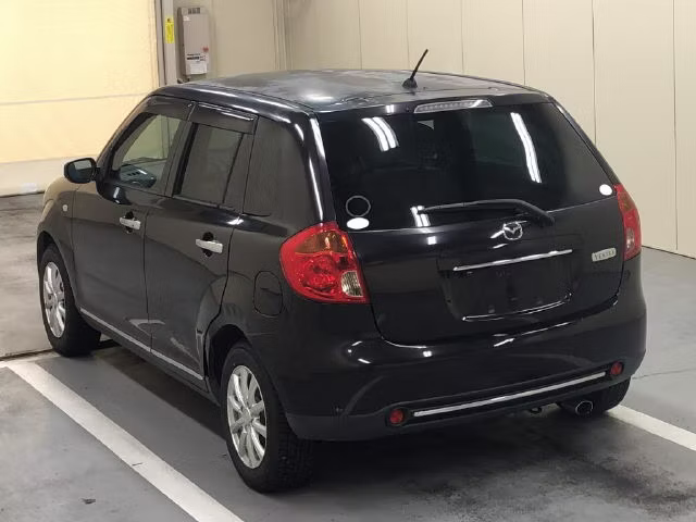 MAZDA VERISA
