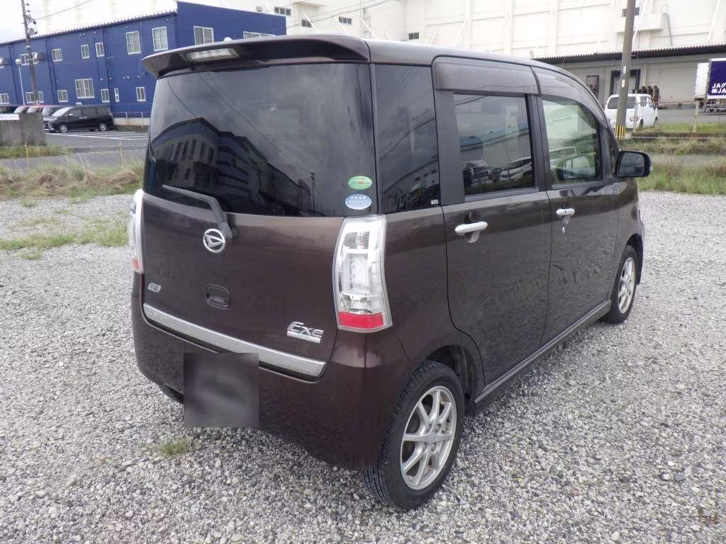 DAIHATSU TANTO EXE
