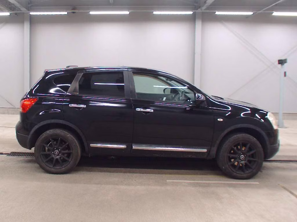 NISSAN DUALIS